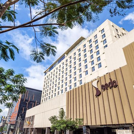 Seda Manila Bay Hotel Paranaque City ภายนอก รูปภาพ