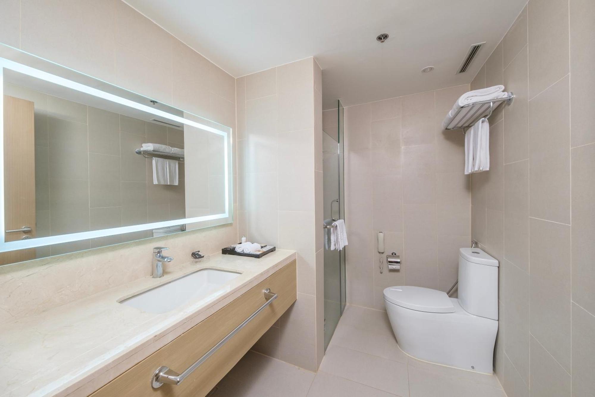 Seda Manila Bay Hotel Paranaque City ภายนอก รูปภาพ