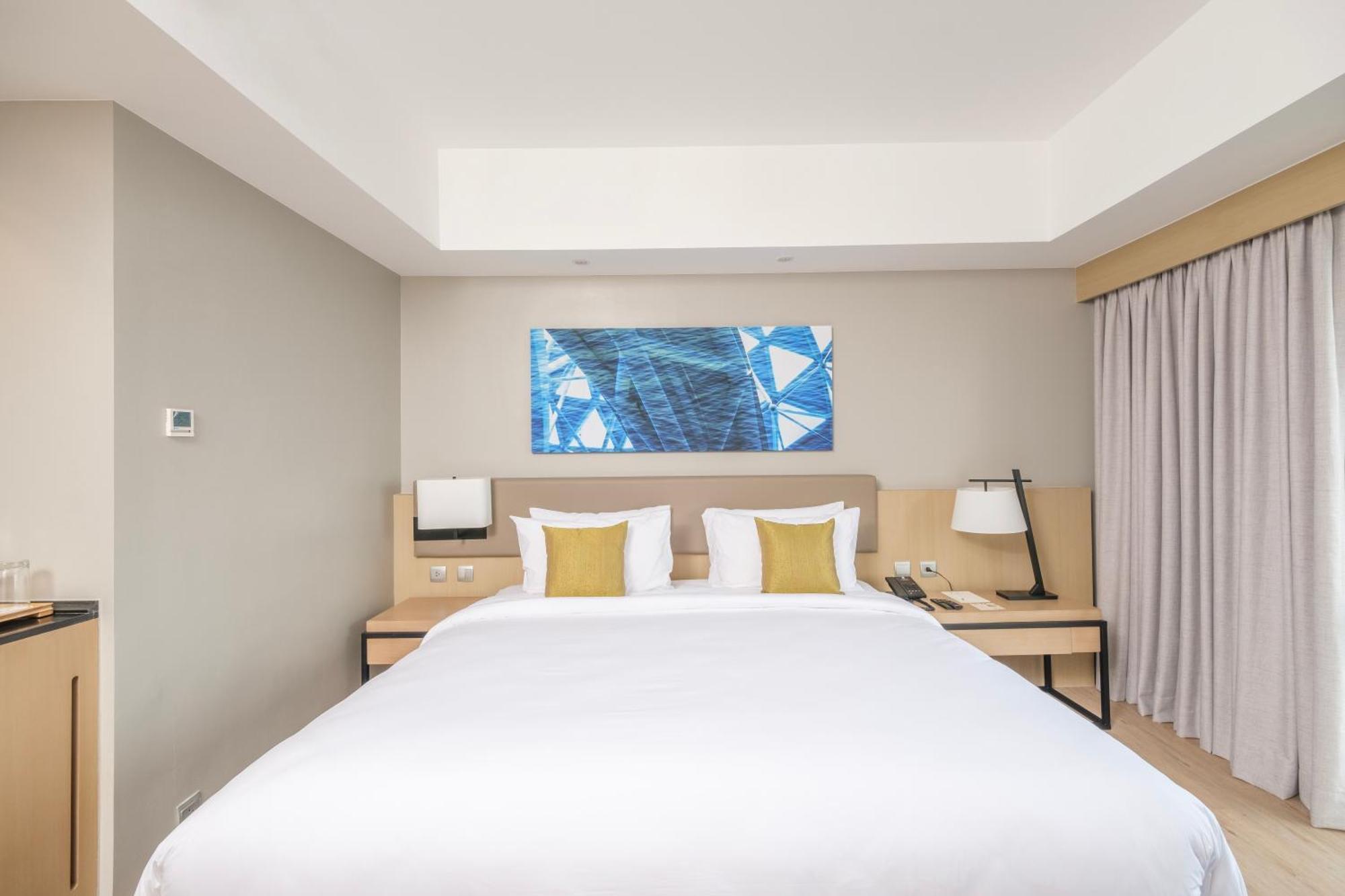 Seda Manila Bay Hotel Paranaque City ภายนอก รูปภาพ